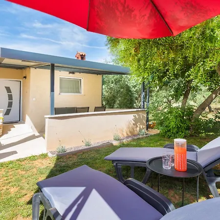 Σπίτι διακοπών House For Rent Ulika