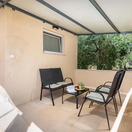 House For Rent Ulika *