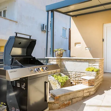 Σπίτι διακοπών House For Rent Ulika