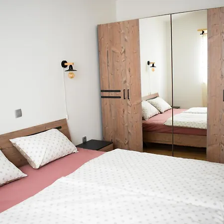 House For Rent Ulika Holiday home Valbandon