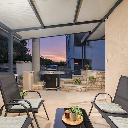 בית נופש House For Rent Ulika *