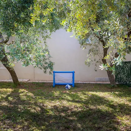 Feriehus House For Rent Ulika Valbandon